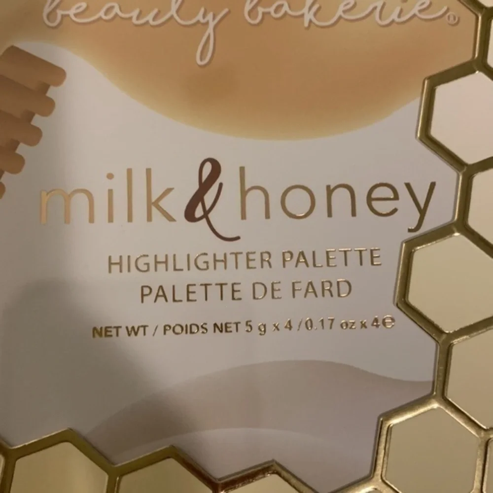 NEW Beauty Bakerie Milk and Honey Highlighting Palette